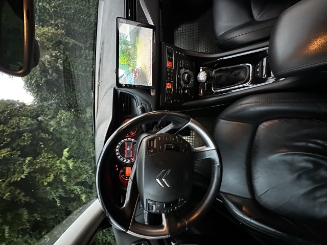 Andrzej Batycki - Montaż systemu multimedialnego w Citroen C5 w Bystrej